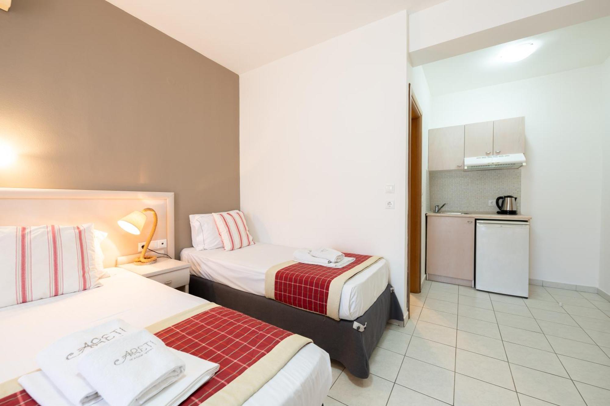نيوس مارماراس Hotel Areti المظهر الخارجي الصورة