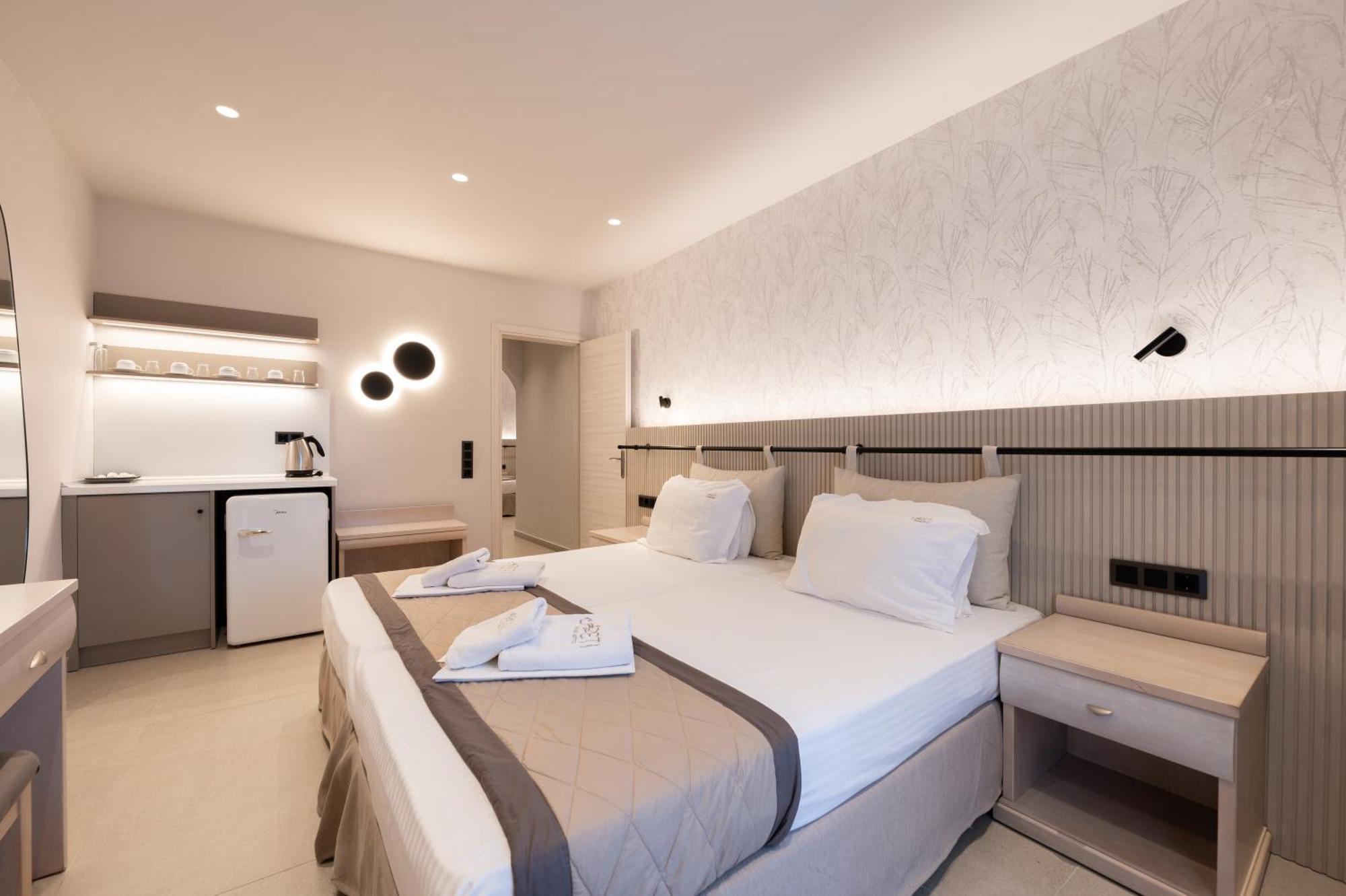 نيوس مارماراس Hotel Areti الغرفة الصورة
