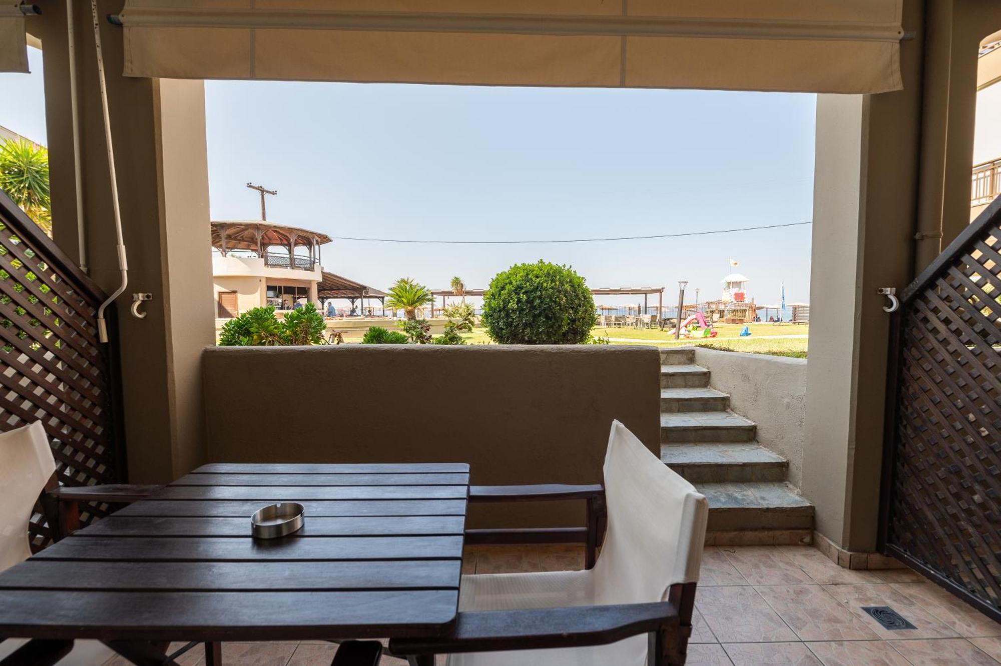 نيوس مارماراس Hotel Areti المظهر الخارجي الصورة